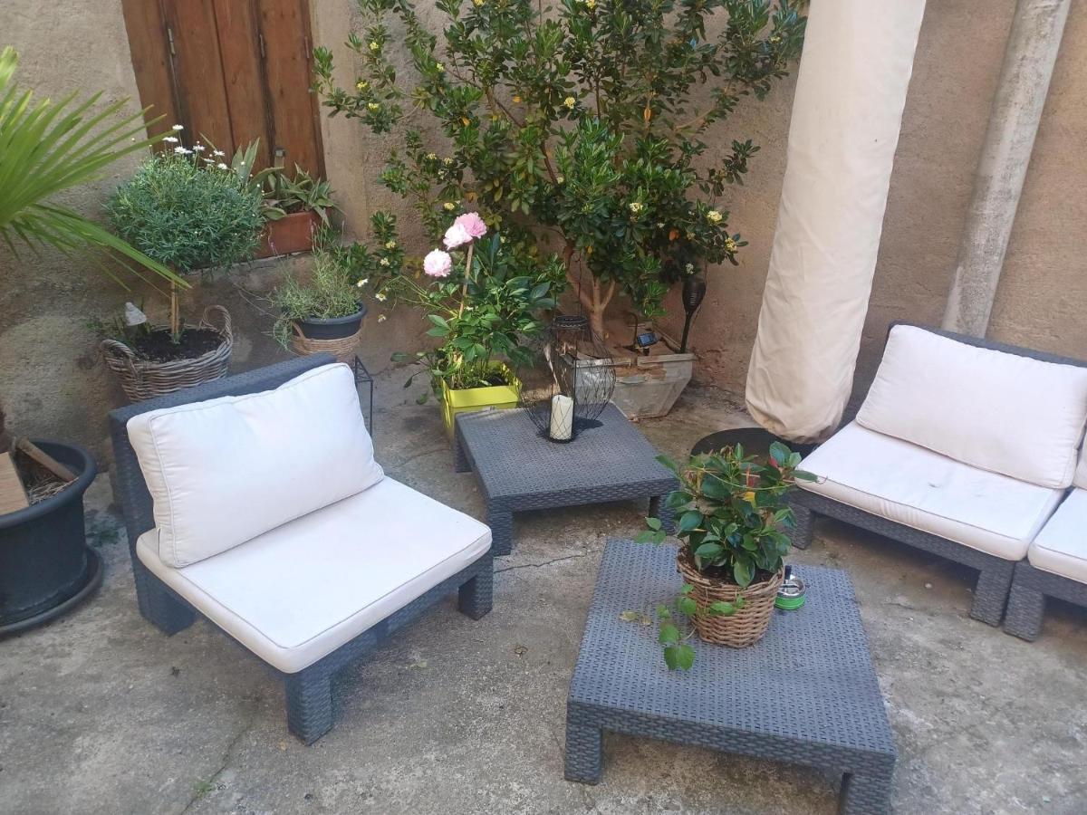 Chambre D'Hote Au Jardin Le Clos Des Vins D'Anges Saint-Pierre-des-Champs Buitenkant foto