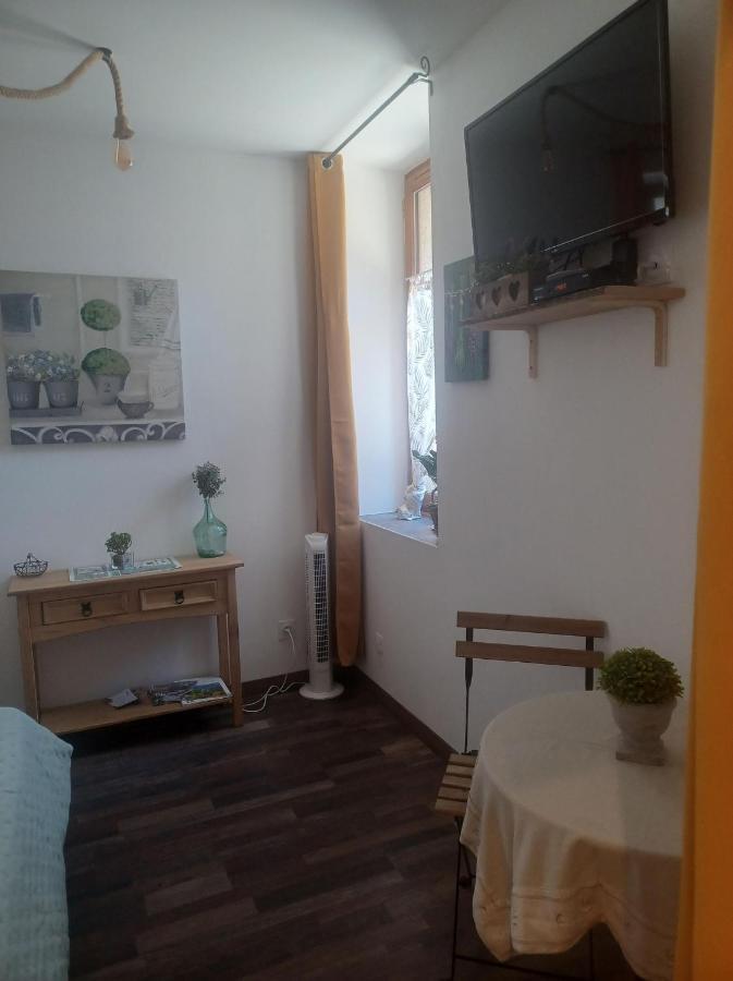 Chambre D'Hote Au Jardin Le Clos Des Vins D'Anges Saint-Pierre-des-Champs Buitenkant foto