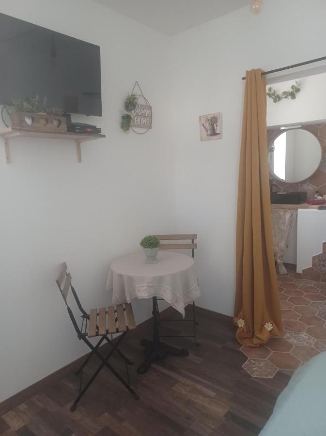 Chambre D'Hote Au Jardin Le Clos Des Vins D'Anges Saint-Pierre-des-Champs Buitenkant foto